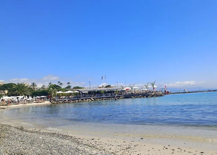 Seli 2 Pieces Classe 52 M2 Terrasse 20m2 Plages Piscine Juan Parking Апартаменты *