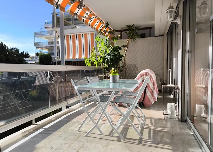 Seli 2 Pieces Classe 52 M2 Terrasse 20m2 Plages Piscine Juan Parking *