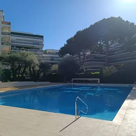 Oree Du Cap 2 Pieces Climatise Classe 52 M2 Terrasse 20M2 Plages Piscine Antibes Avec Parking Privatif *