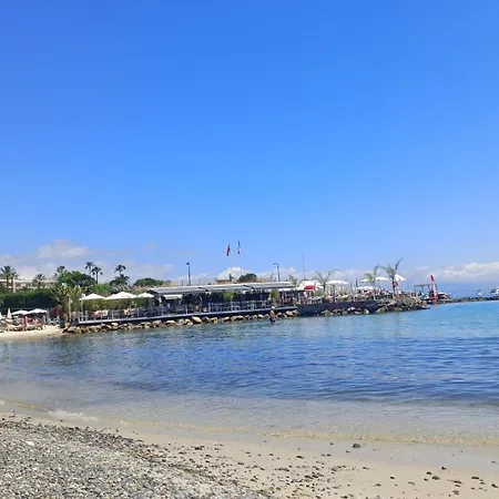 Seli 2 Pieces Classe 52 M2 Terrasse 20m2 Plages Piscine Juan Parking Lägenhet *