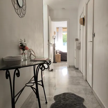 Seli 2 Pieces Classe 52 M2 Terrasse 20m2 Plages Piscine Juan Parking Apartment Antibes
