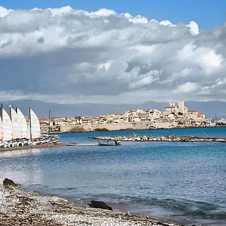 Oree Du Cap 2 Pieces Climatise Classe 52 M2 Terrasse 20M2 Plages Piscine Antibes Avec Parking Privatif Apartman
