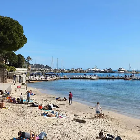 Oree Du Cap 2 Pieces Climatise Classe 52 M2 Terrasse 20M2 Plages Piscine Antibes Avec Parking Privatif Apartman