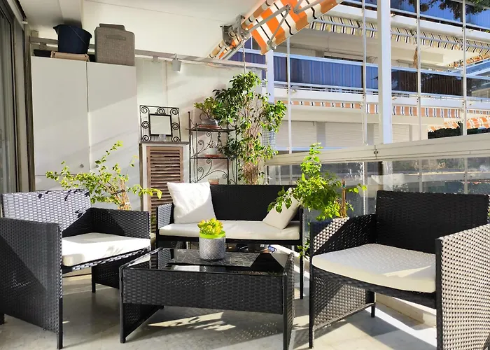 Seli 2 Pieces Classe 52 M2 Terrasse 20m2 Plages Piscine Juan Parking Antibes